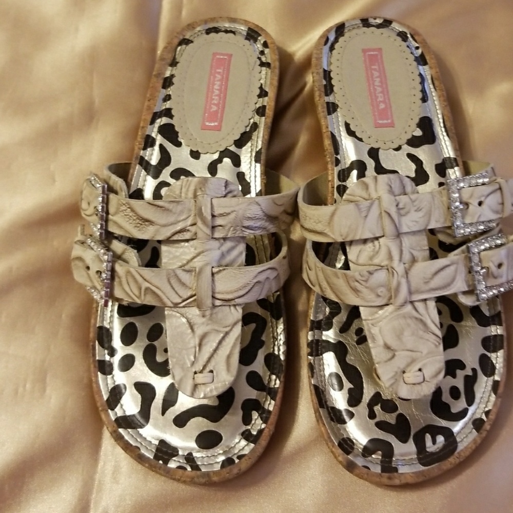 Tanara cream & black sandals size 36/7